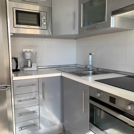 Apartamento Al Lado Del Paseo Maritimo Costa