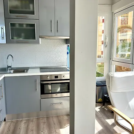 Apartamento Al Lado Del Paseo Maritimo Costa *